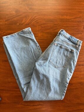 Abercrombie 90s Relaxed High Rise Ripped Jeans Size 28
